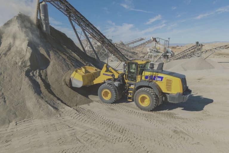 Komatsu Introduces WA485-11 and WA475-11 Wheel Loaders