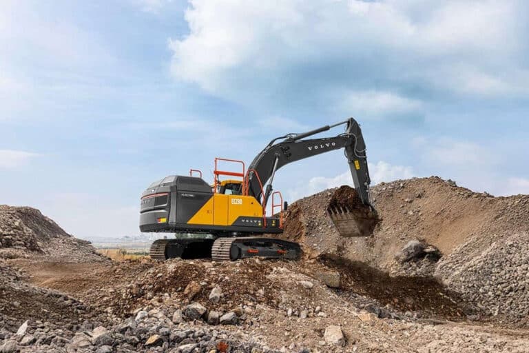Volvo Invests in New Crawler Excavator Plant in Sweden